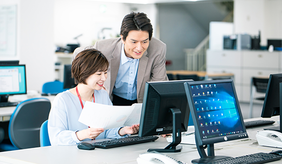 お客様と直接コミュニケーションをとっているイメージ画像